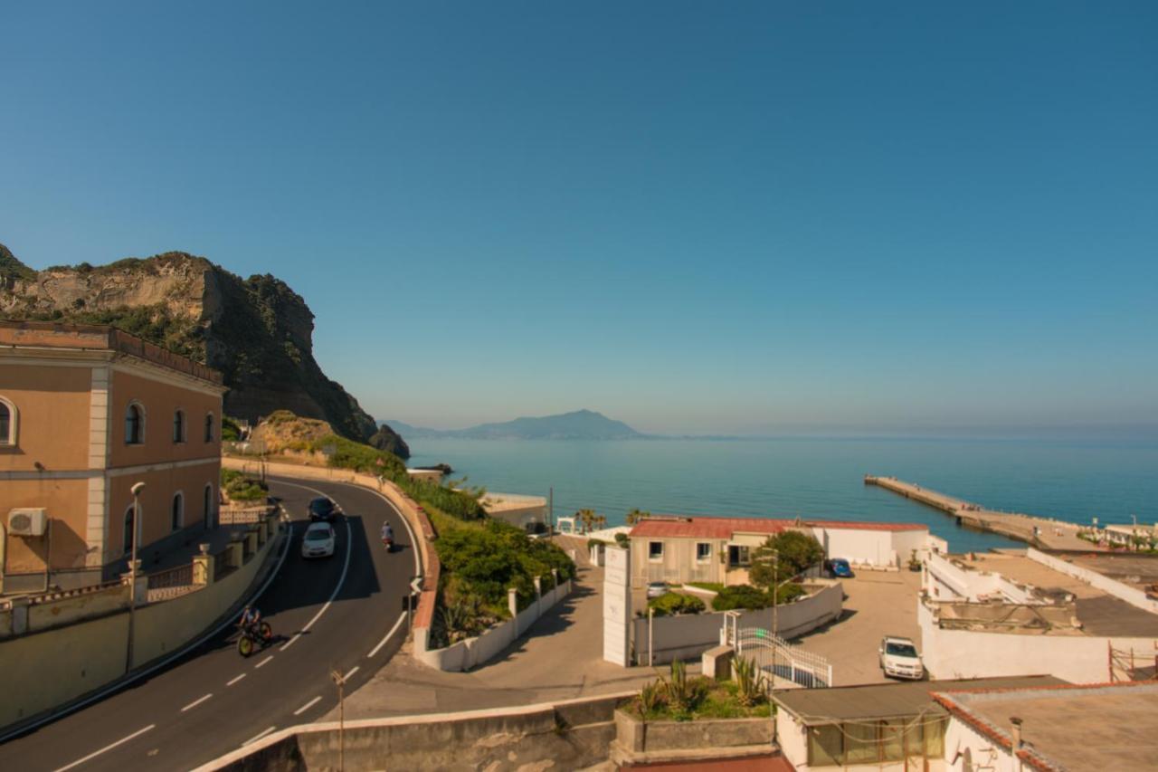 Naro Suites And Rooms Bacoli Kültér fotó